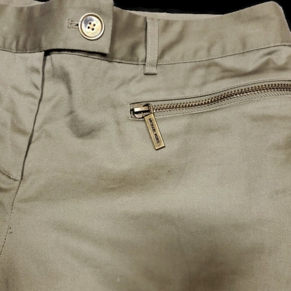2/$20 Michael Kors cropped pants olive size 4 - Picture 6 of 9